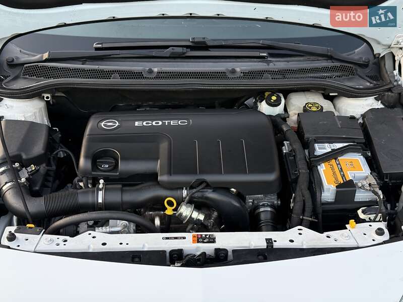 Хэтчбек Opel Astra 2014 в Стрые