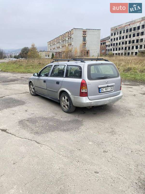 Универсал Opel Astra 2000 в Бориславе