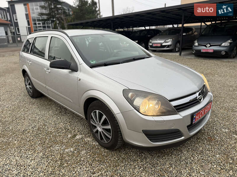 Универсал Opel Astra 2006 в Калуше