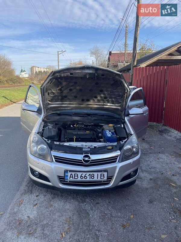 Універсал Opel Astra 2008 в Вінниці