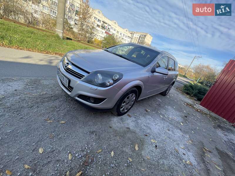 Універсал Opel Astra 2008 в Вінниці