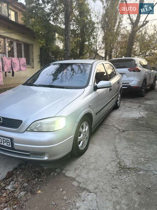 Хетчбек Opel Astra 2001 в Білгороді-Дністровському