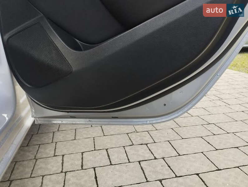 Универсал Opel Astra 2015 в Львове