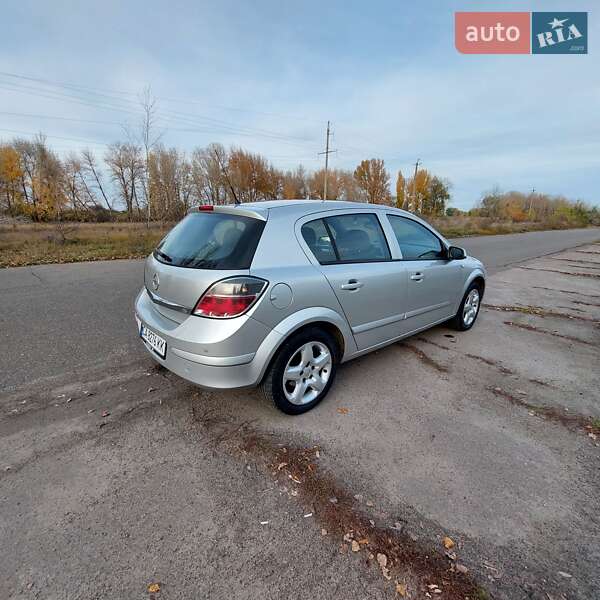 Хетчбек Opel Astra 2008 в Черкасах фото 49 Хетчбек Opel Astra 2008 в Черкасах