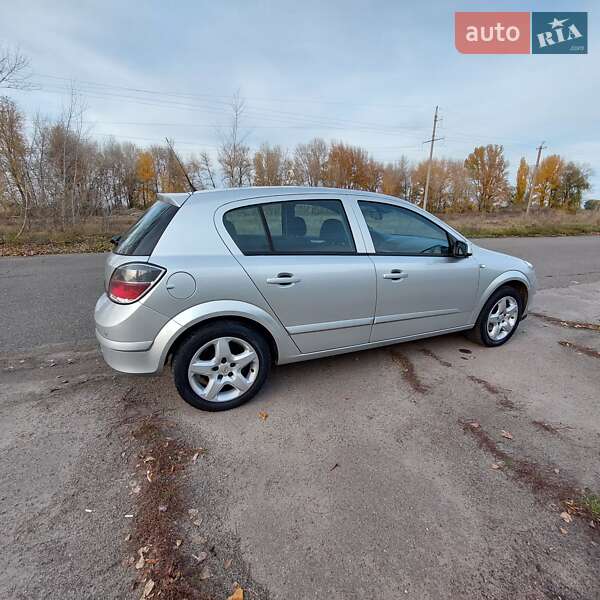 Хетчбек Opel Astra 2008 в Черкасах фото 54 Хетчбек Opel Astra 2008 в Черкасах