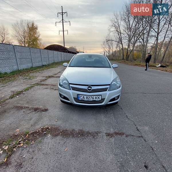 Хетчбек Opel Astra 2008 в Черкасах фото 63 Хетчбек Opel Astra 2008 в Черкасах