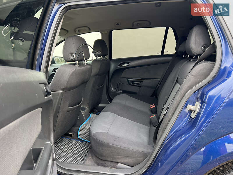 Універсал Opel Astra 2006 в Вапнярці