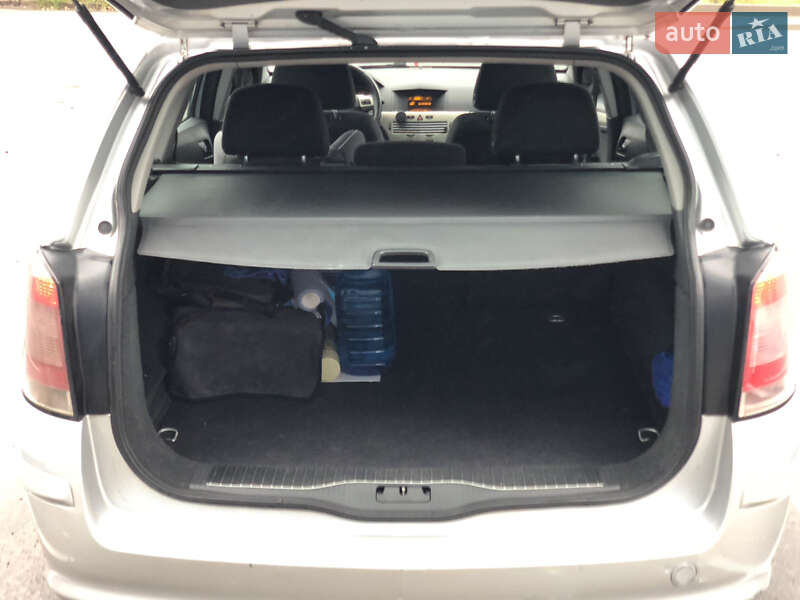 Универсал Opel Astra 2008 в Виннице