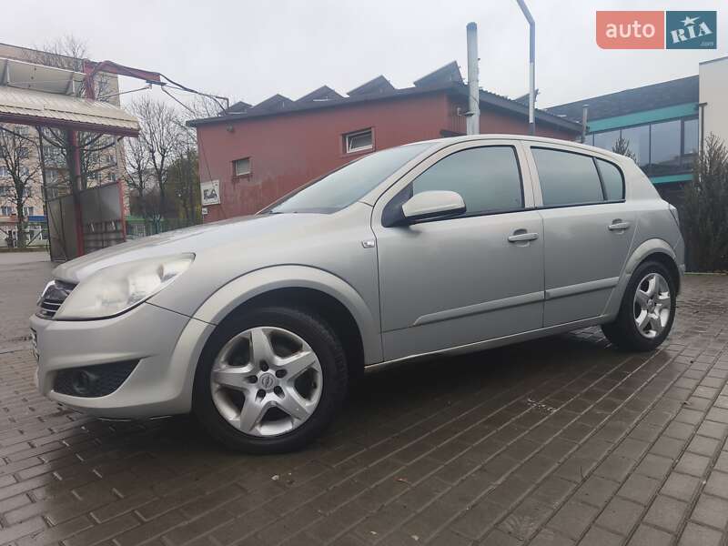 Хетчбек Opel Astra 2007 в Рівному фото 11 Хетчбек Opel Astra 2007 в Рівному