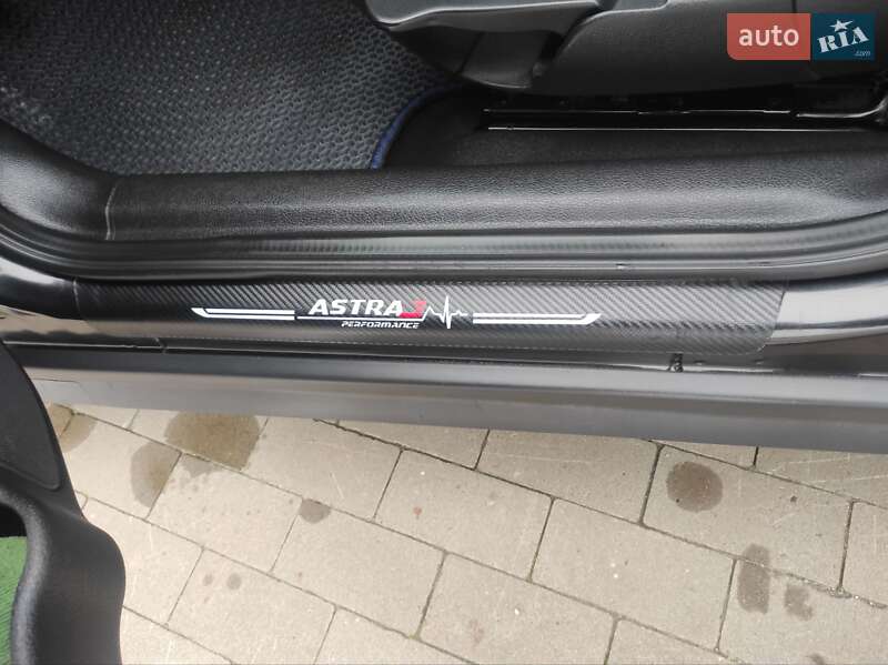 Седан Opel Astra 2007 в Сумах