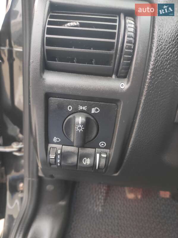 Седан Opel Astra 2007 в Сумах