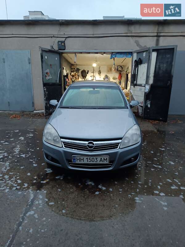 Opel Astra 2007