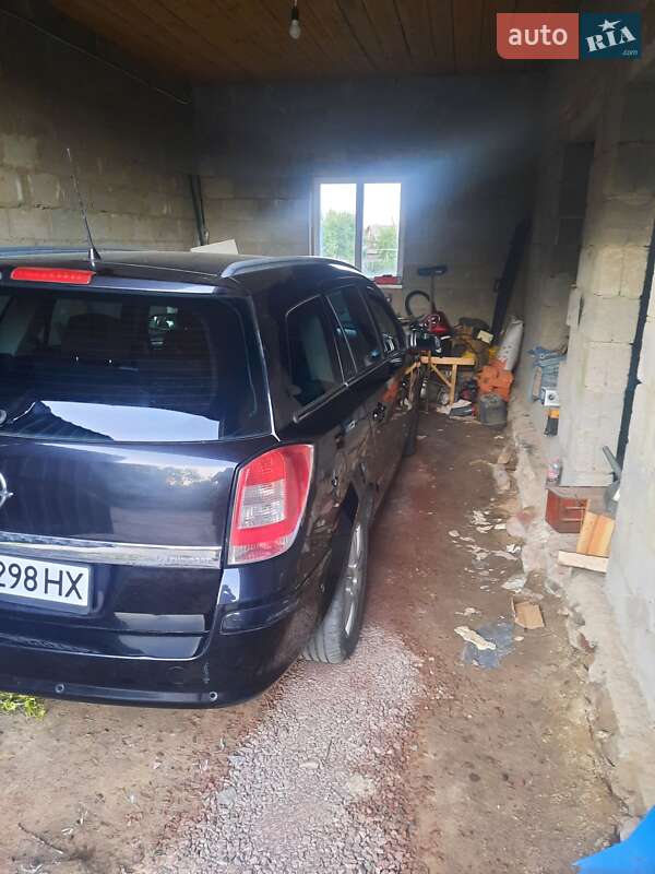 Універсал Opel Astra 2007 в Овручі