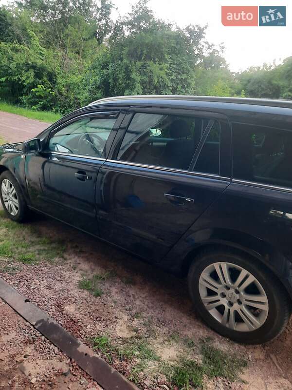 Універсал Opel Astra 2007 в Овручі