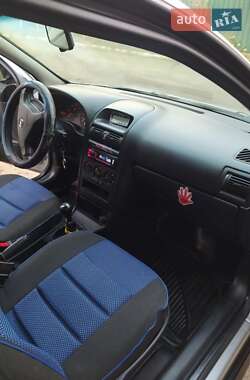 Седан Opel Astra 2002 в Ізмаїлі