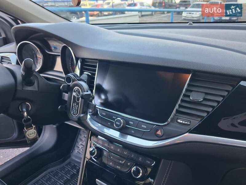 Универсал Opel Astra 2017 в Львове