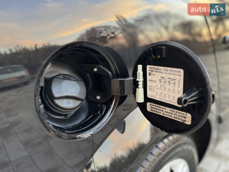 Універсал Opel Astra 2009 в Луцьку