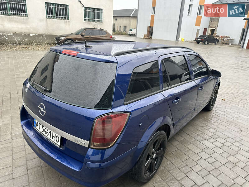 Универсал Opel Astra 2005 в Коломые