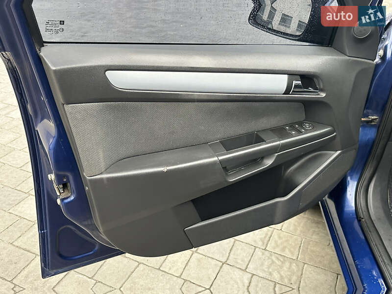 Универсал Opel Astra 2005 в Коломые