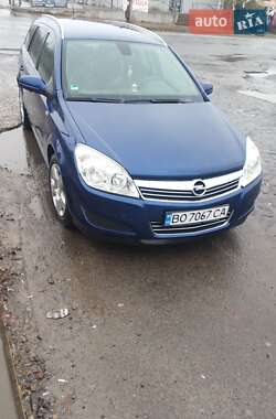 Универсал Opel Astra 2007 в Почаеве