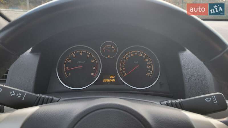 Универсал Opel Astra 2007 в Луцке