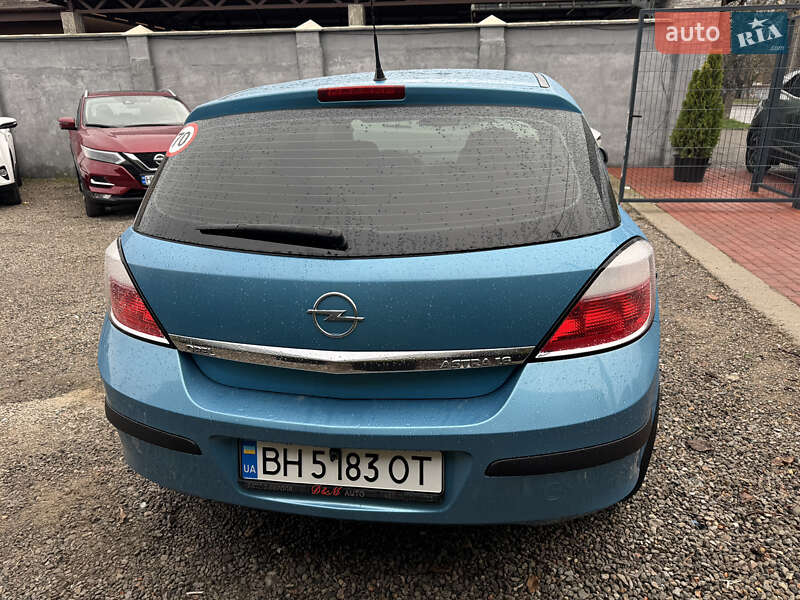 Хэтчбек Opel Astra 2005 в Одессе