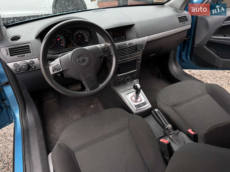 Хэтчбек Opel Astra 2005 в Одессе
