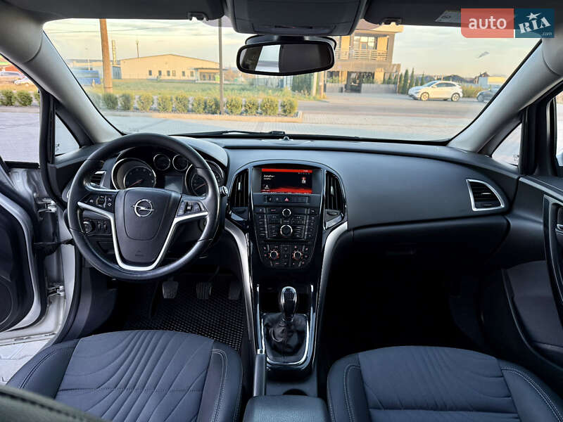 Универсал Opel Astra 2014 в Хусте фото 10 Универсал Opel Astra 2014 в Хусте