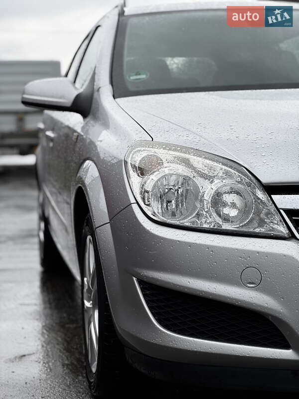 Универсал Opel Astra 2009 в Звягеле фото 16 Универсал Opel Astra 2009 в Звягеле