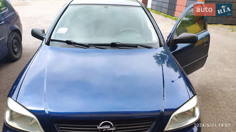 Opel Astra 2005