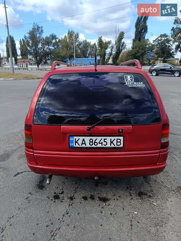 Универсал Opel Astra 1994 в Киеве
