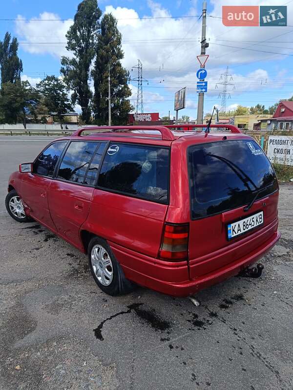 Универсал Opel Astra 1994 в Киеве