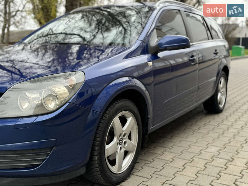 Универсал Opel Astra 2004 в Звягеле