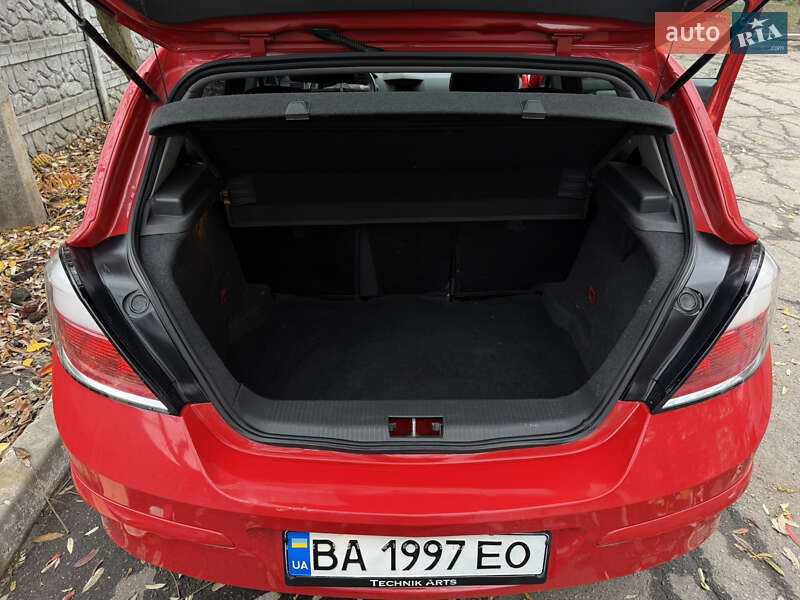 Хетчбек Opel Astra 2006 в Олександрії