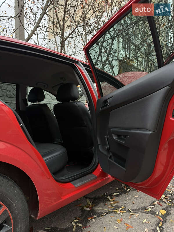 Хетчбек Opel Astra 2006 в Олександрії