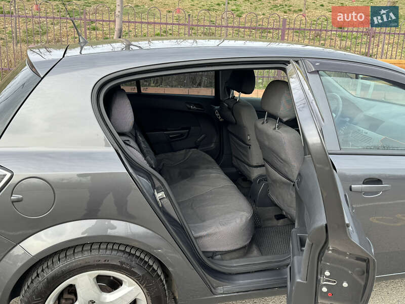 Хэтчбек Opel Astra 2012 в Одессе фото 9 Хэтчбек Opel Astra 2012 в Одессе