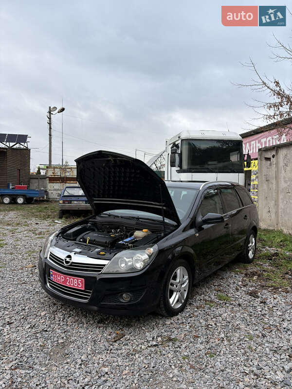 Універсал Opel Astra 2007 в Білій Церкві