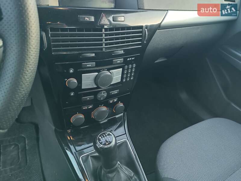 Універсал Opel Astra 2010 в Хусті фото 16 Універсал Opel Astra 2010 в Хусті