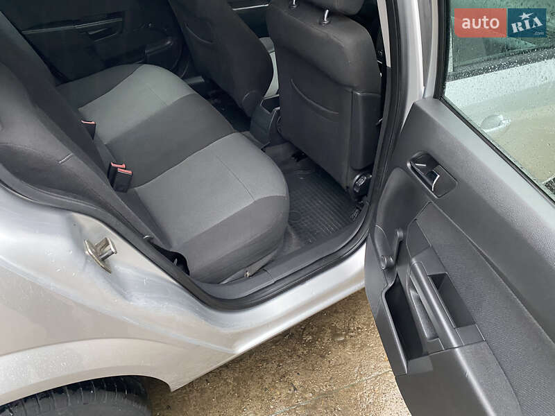 Универсал Opel Astra 2006 в Снятине фото 16 Универсал Opel Astra 2006 в Снятине