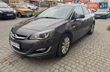 Універсал Opel Astra 2014 в Львові