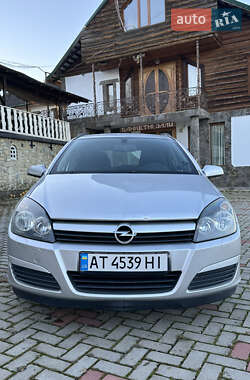 Универсал Opel Astra 2005 в Рожнове