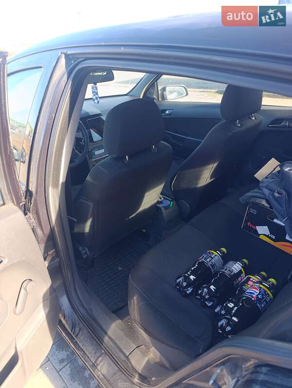 Хэтчбек Opel Astra 2005 в Ивано-Франковске