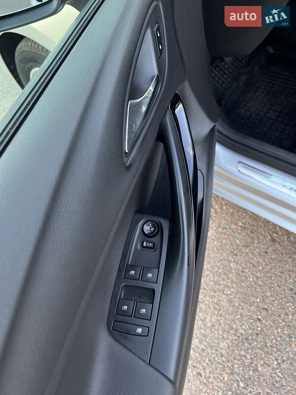 Універсал Opel Astra 2016 в Черкасах