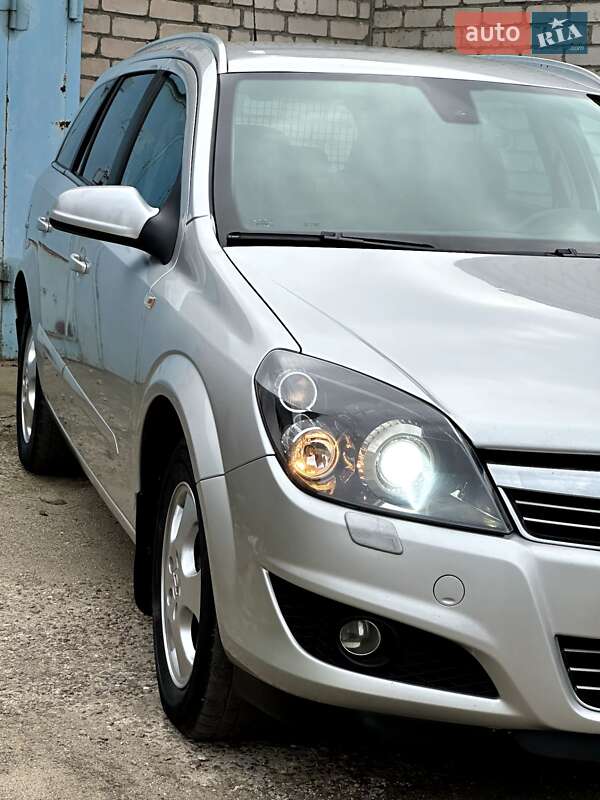 Универсал Opel Astra 2009 в Николаеве фото 4 Универсал Opel Astra 2009 в Николаеве