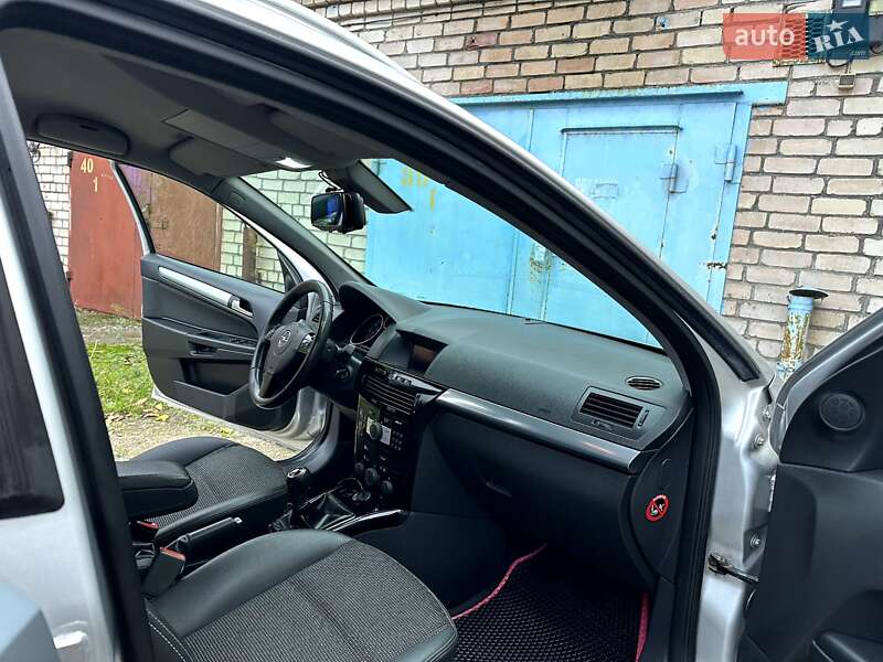 Универсал Opel Astra 2009 в Николаеве фото 32 Универсал Opel Astra 2009 в Николаеве