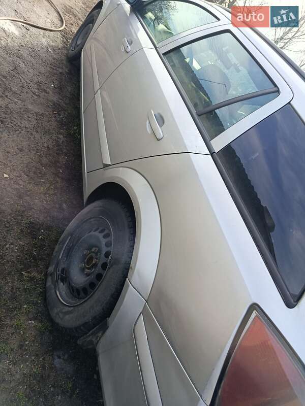 Универсал Opel Astra 2005 в Бышеве