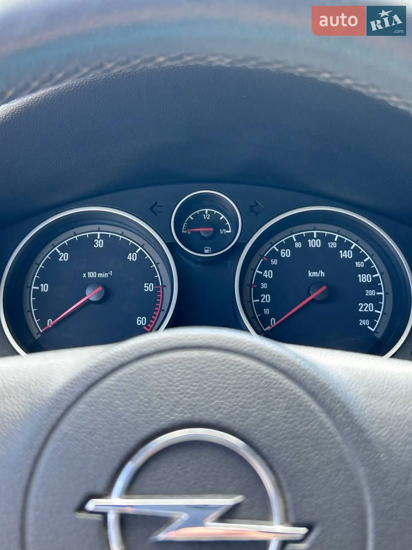 2010 Opel Astra - мініатюра 2