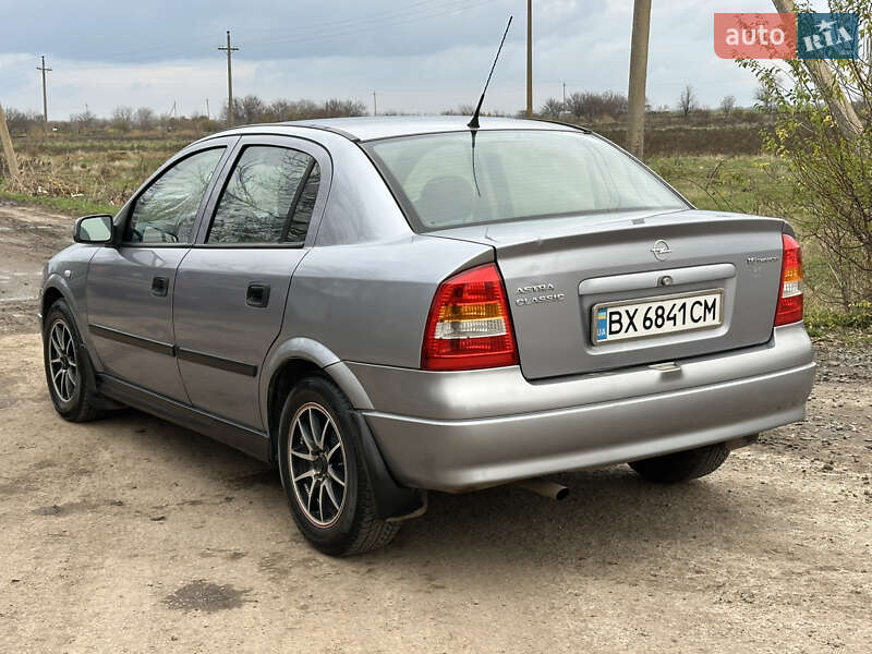 Седан Opel Astra 2007 в Новому Бузі