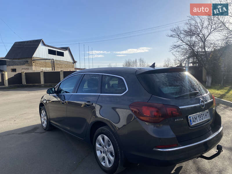 Универсал Opel Astra 2015 в Рожнятове фото 4 Универсал Opel Astra 2015 в Рожнятове