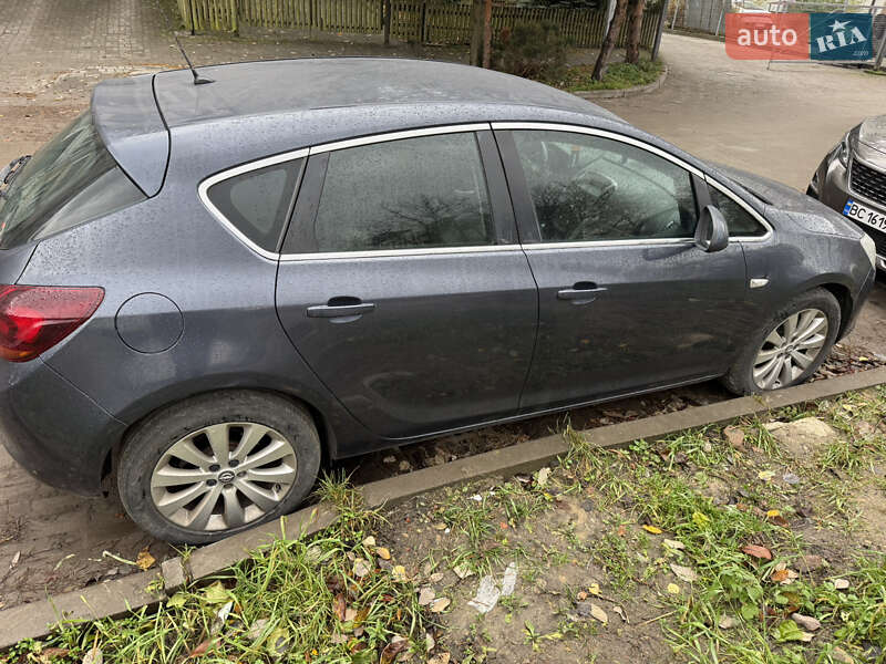 Хэтчбек Opel Astra 2010 в Львове фото 3 Хэтчбек Opel Astra 2010 в Львове